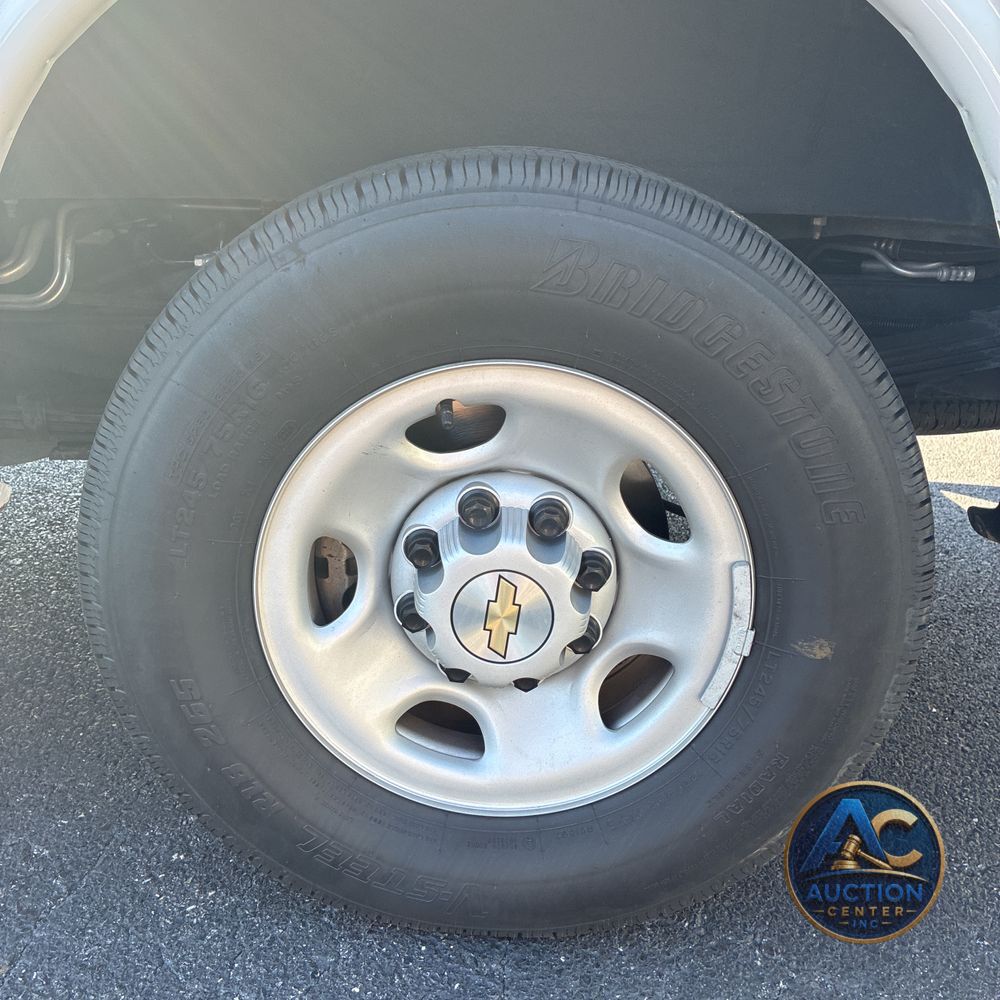 2024 Chevrolet Express LS 3500