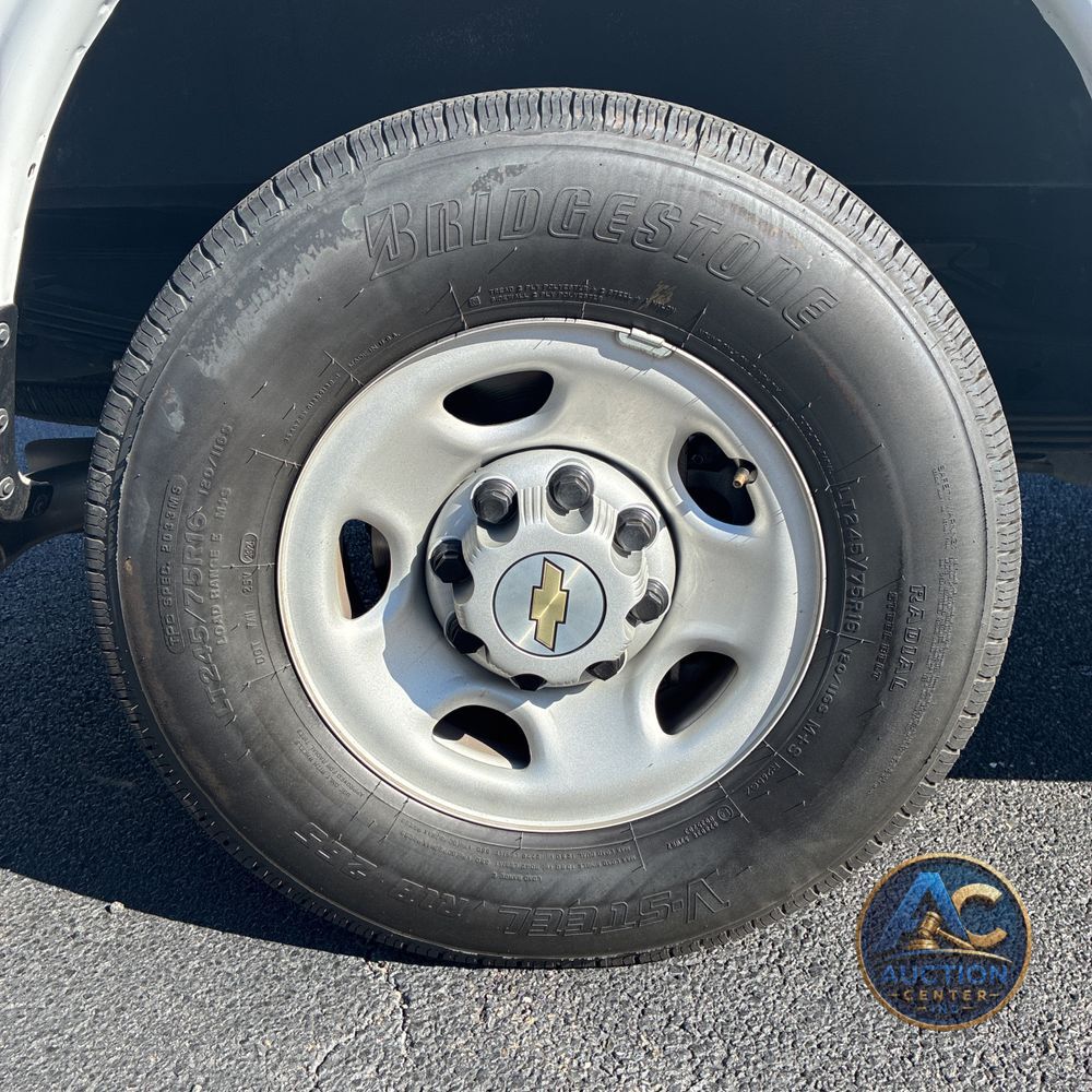 2024 Chevrolet Express LS 3500