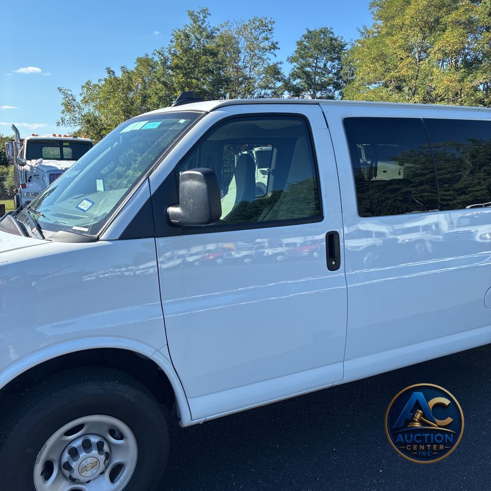 2024 Chevrolet Express LS 3500