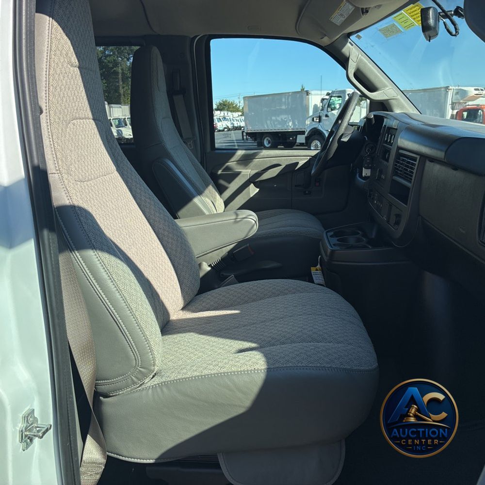 2024 Chevrolet Express LS 3500