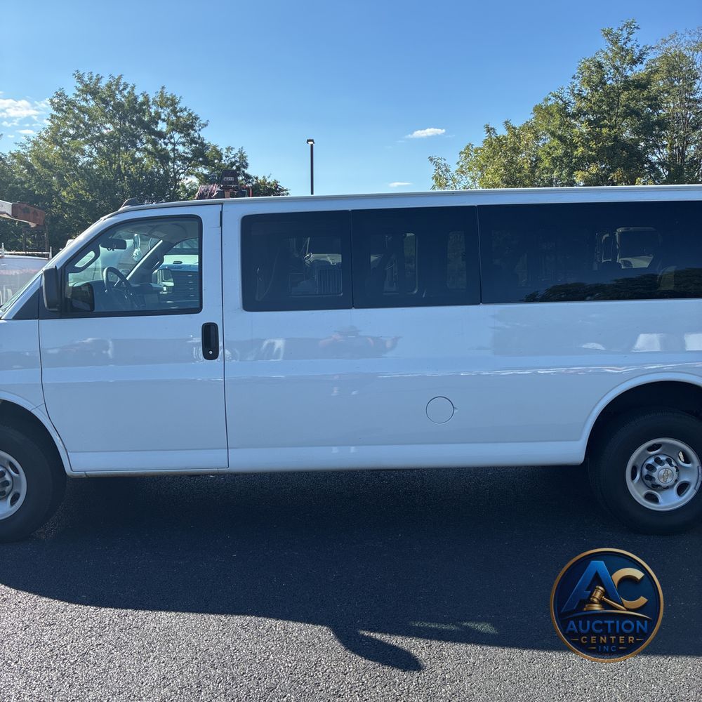 2024 Chevrolet Express LS 3500