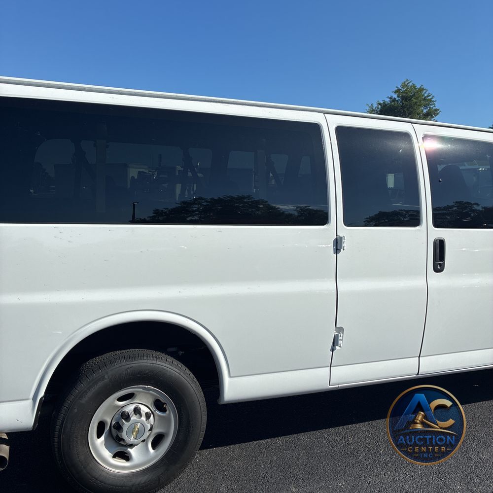 2024 Chevrolet Express LS 3500