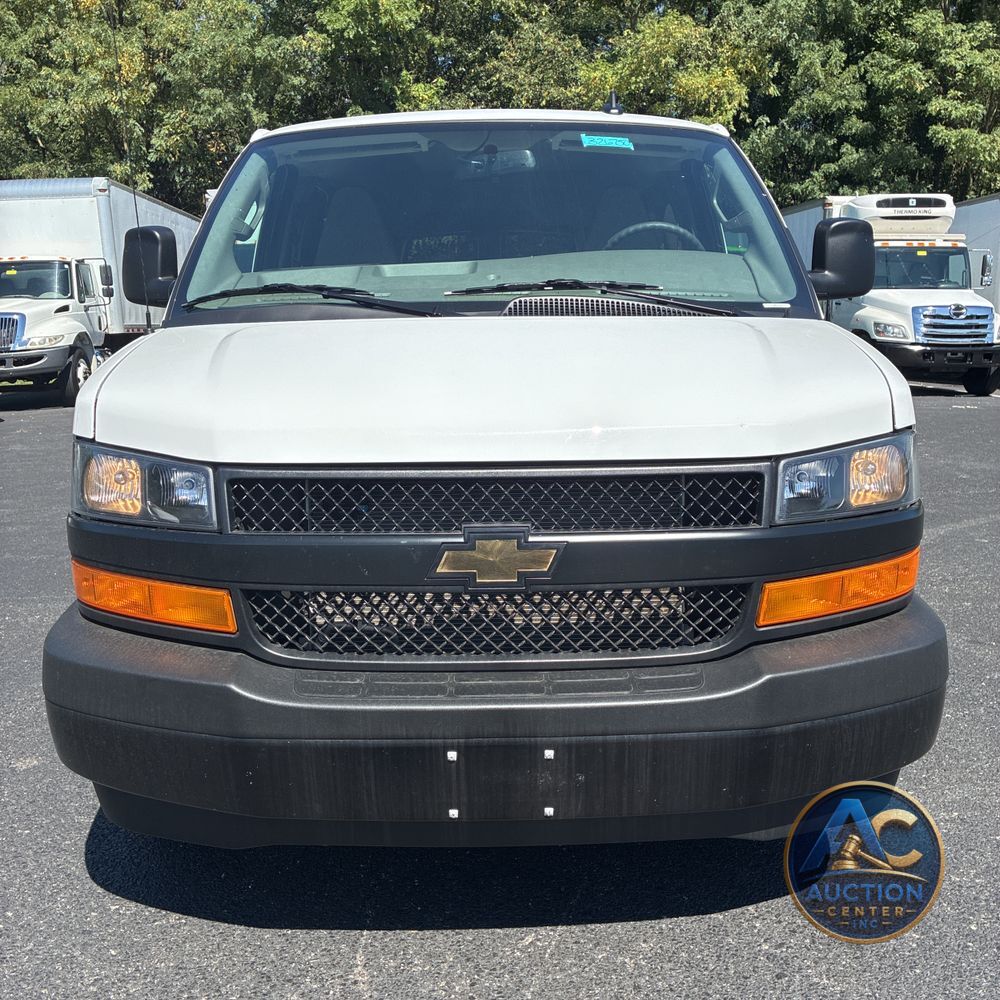2025 Chevrolet Express LS 3500