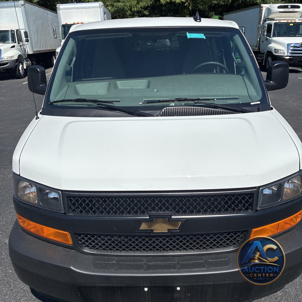 2025 Chevrolet Express LS 3500
