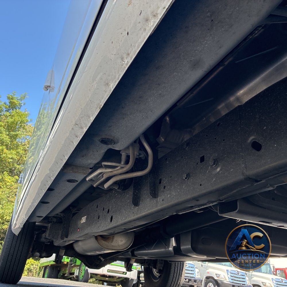 2025 Chevrolet Express LS 3500