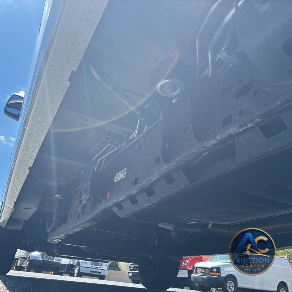 2025 Chevrolet Express LS 3500