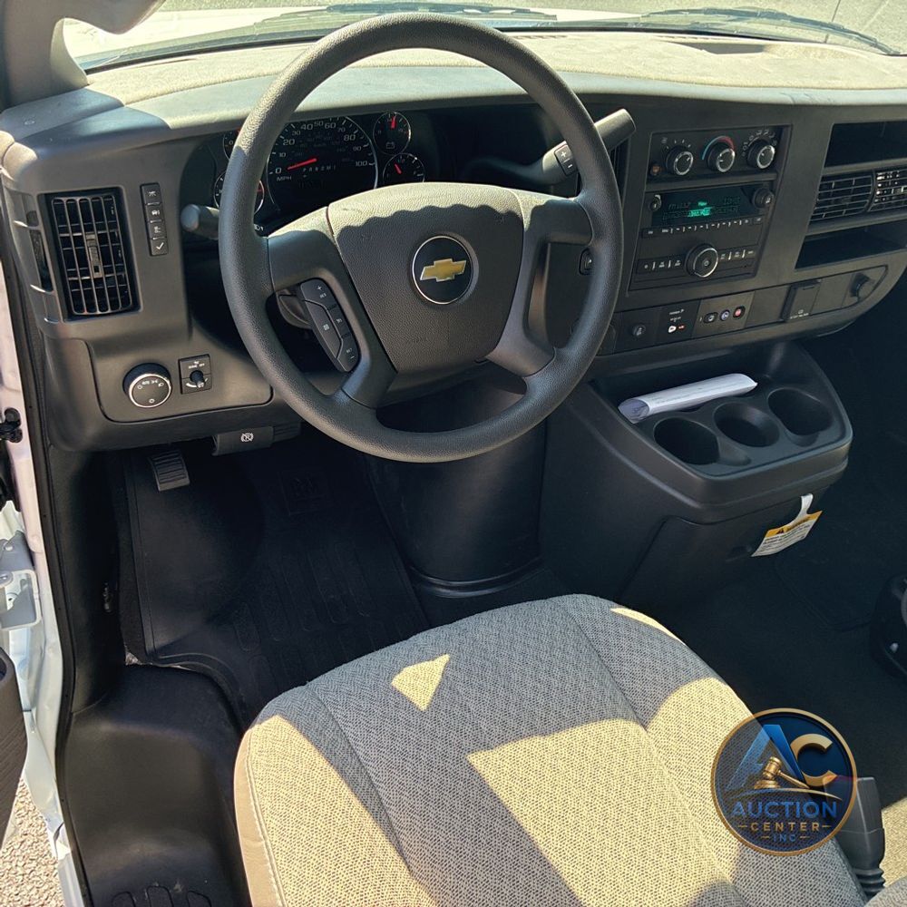 2025 Chevrolet Express LS 3500