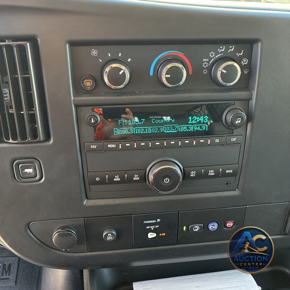 2025 Chevrolet Express LS 3500