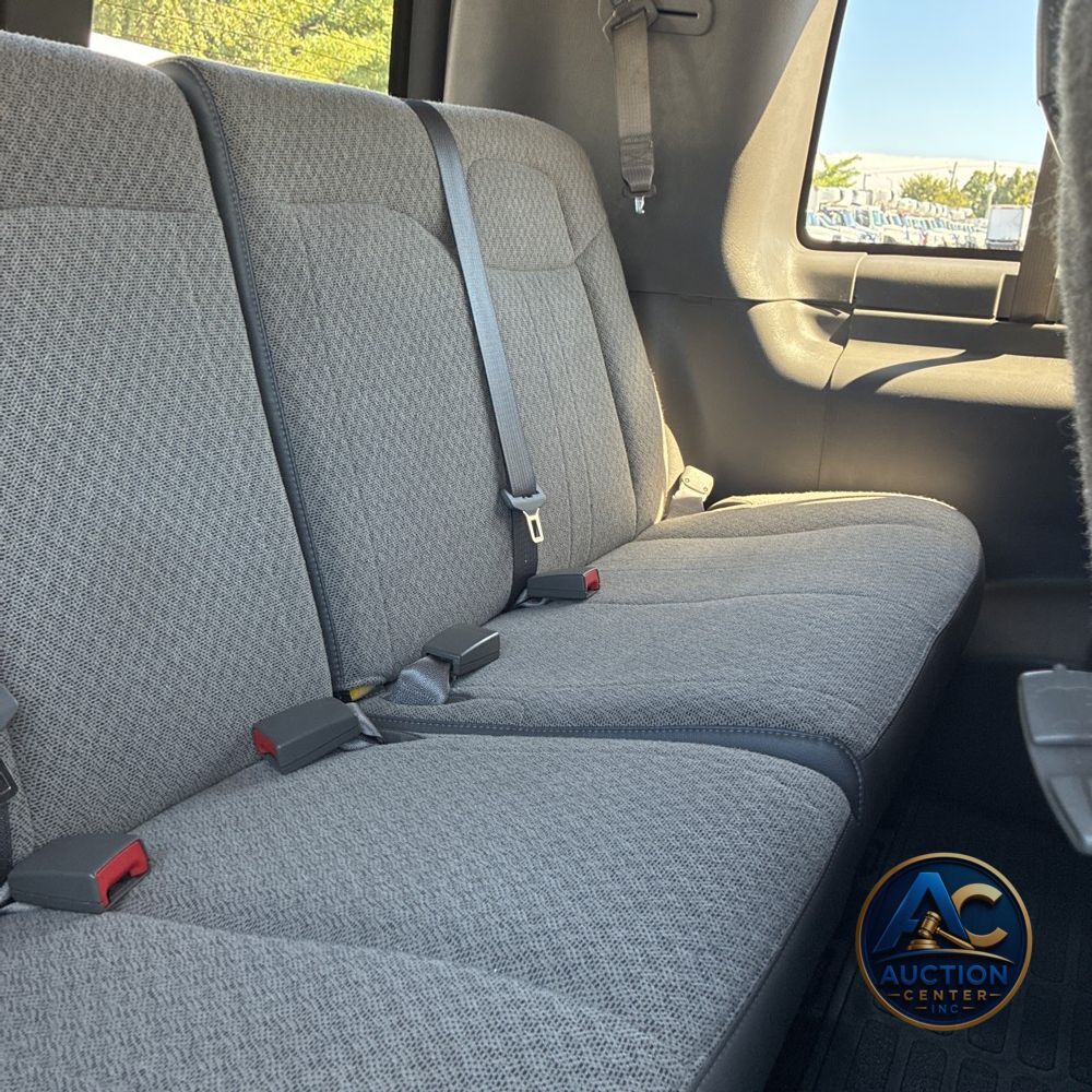 2025 Chevrolet Express LS 3500