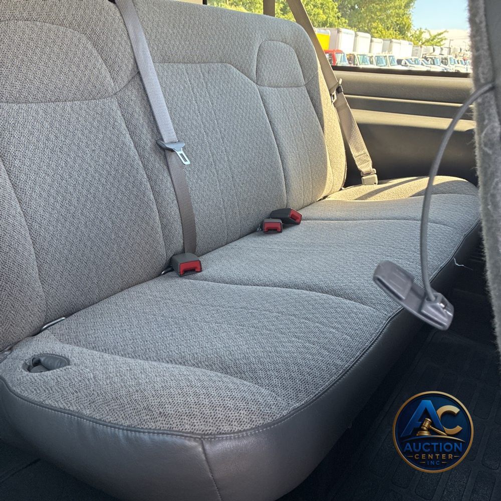 2025 Chevrolet Express LS 3500