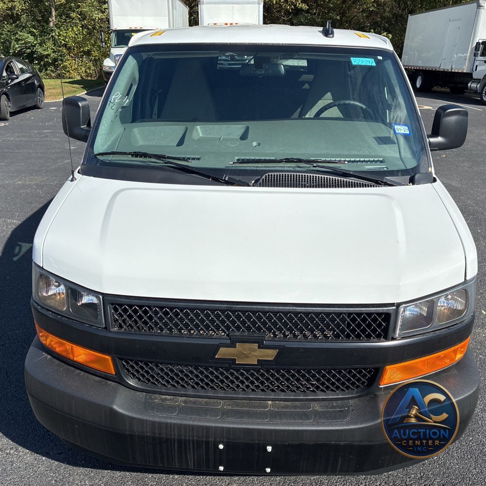 2025 Chevrolet Express LS 3500