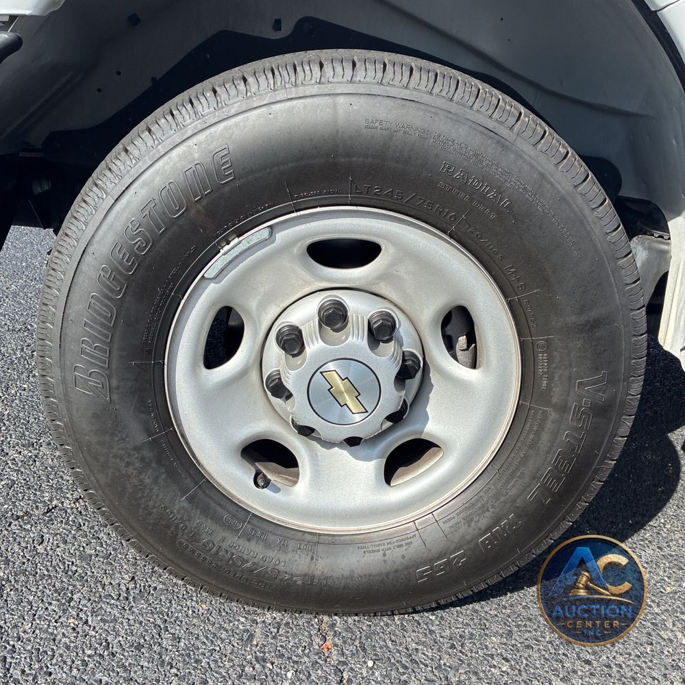 2025 Chevrolet Express LS 3500