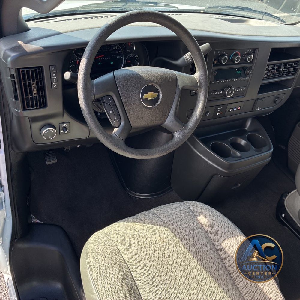 2025 Chevrolet Express LS 3500