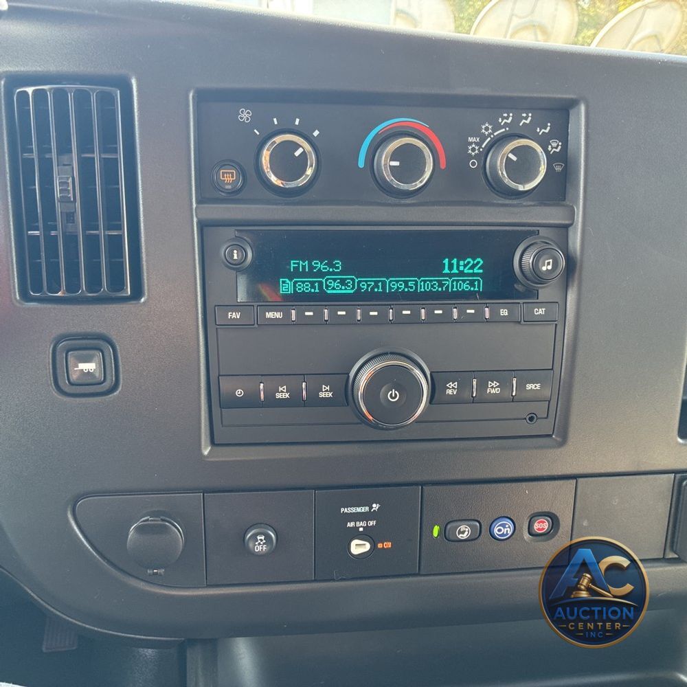 2025 Chevrolet Express LS 3500