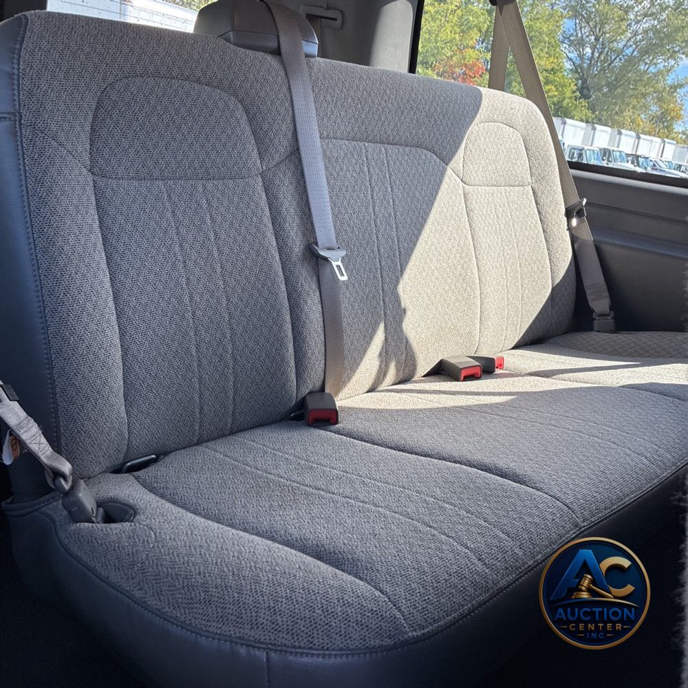 2025 Chevrolet Express LS 3500