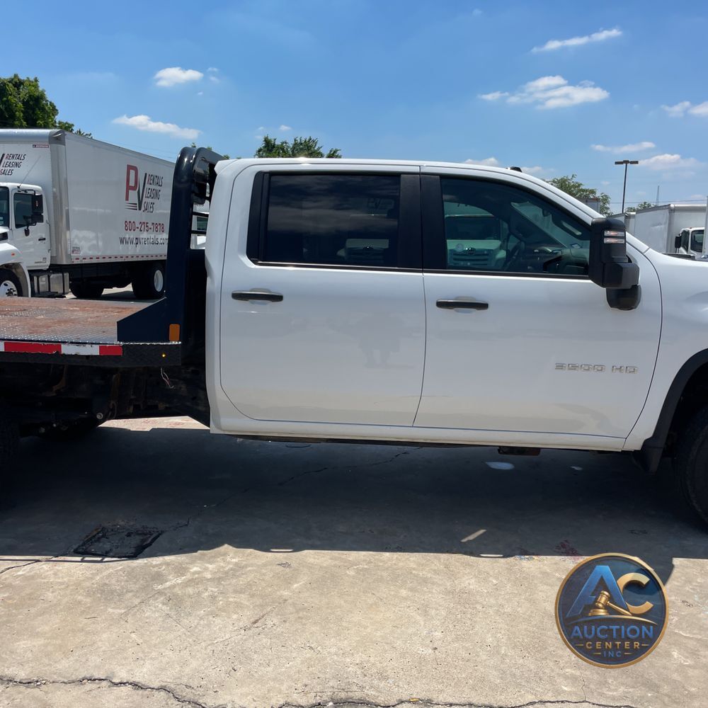 2023 Chevrolet Silverado 3500HD CC Work Truck
