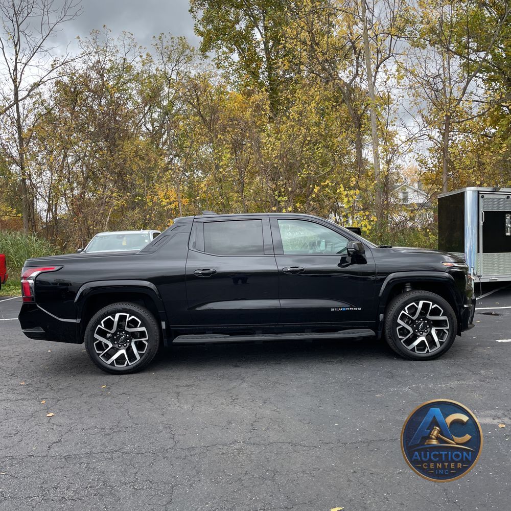 2024 Chevrolet Silverado EV RST