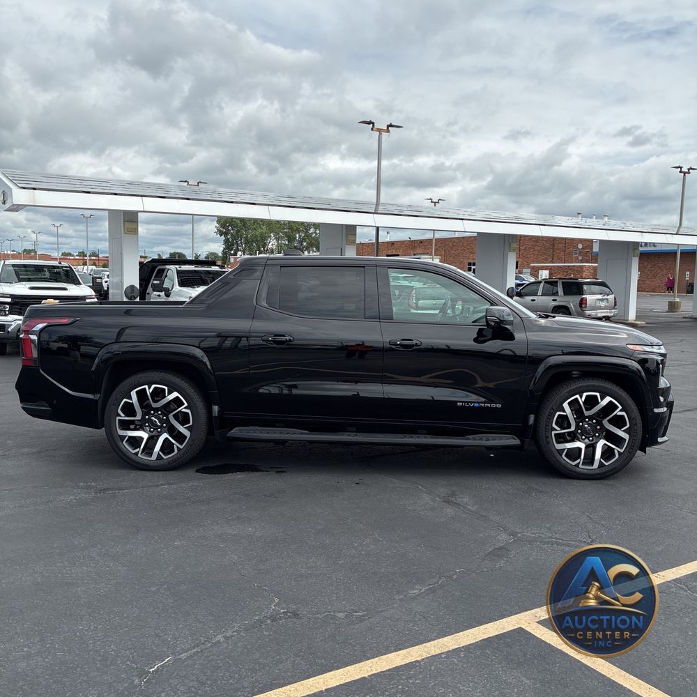2024 Chevrolet Silverado EV RST