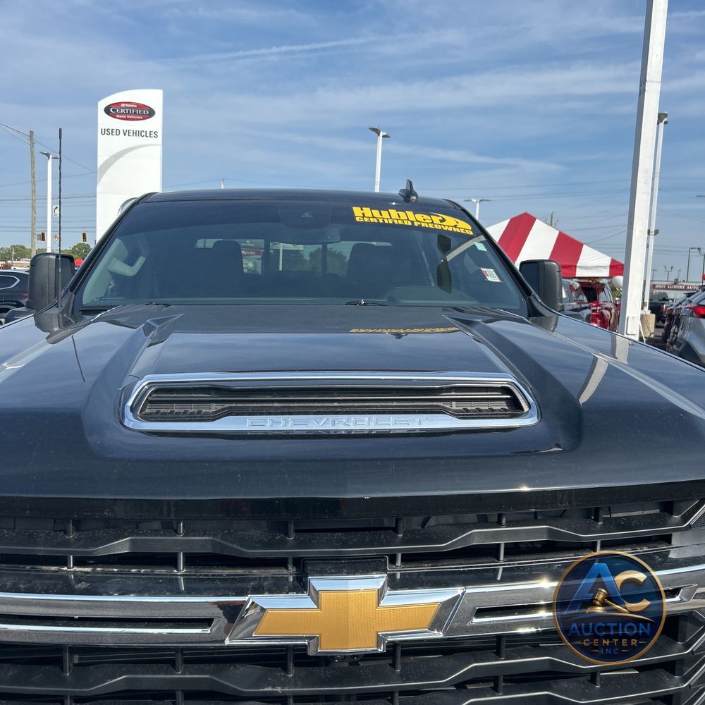 2025 Chevrolet Silverado 3500 LT Crew Cab 4WD LWB SRW