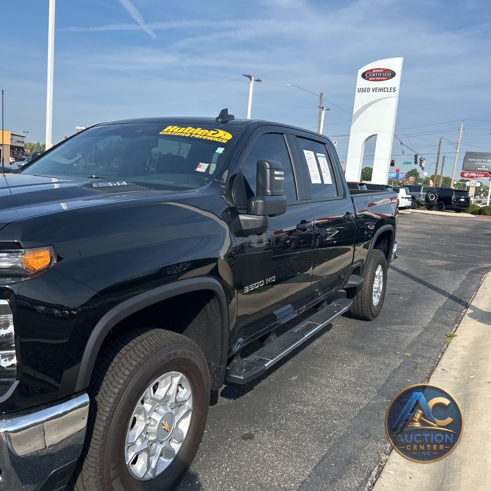 2025 Chevrolet Silverado 3500 LT Crew Cab 4WD LWB SRW