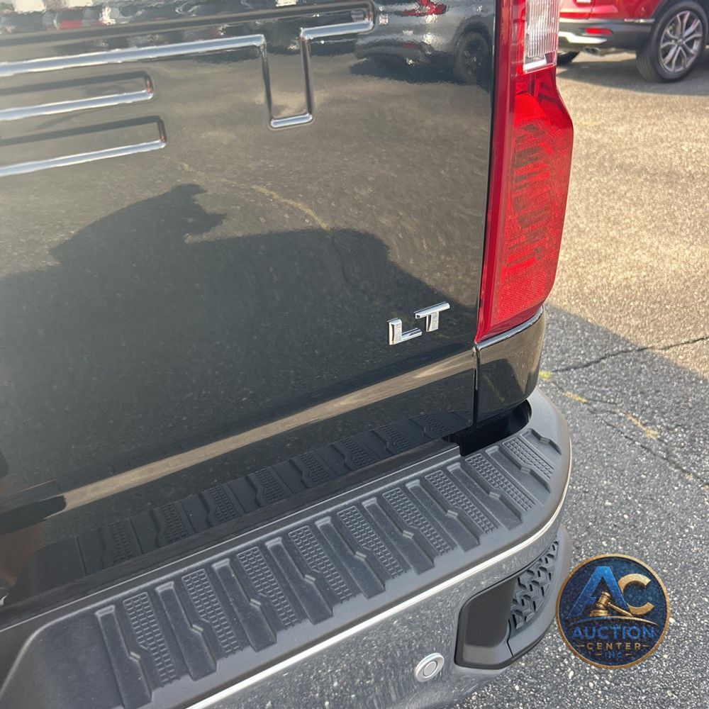 2025 Chevrolet Silverado 3500 LT Crew Cab 4WD LWB SRW