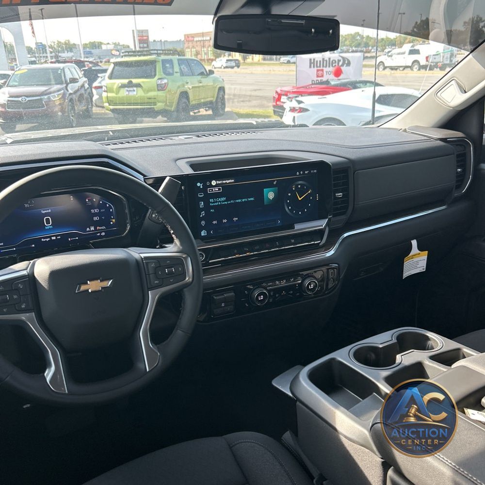 2025 Chevrolet Silverado 3500 LT Crew Cab 4WD LWB SRW