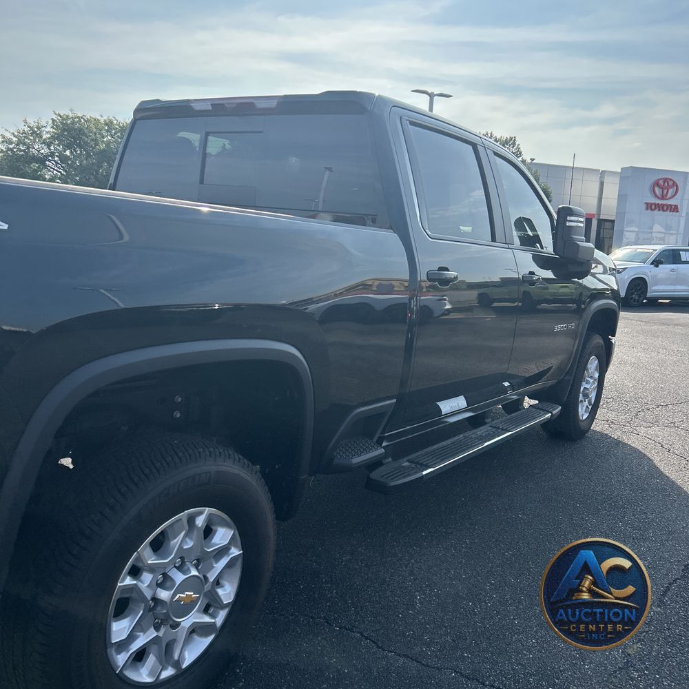 2025 Chevrolet Silverado 3500 LT Crew Cab 4WD LWB SRW
