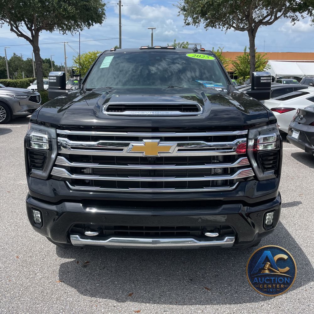 2025 Chevrolet Silverado 3500HD High Country