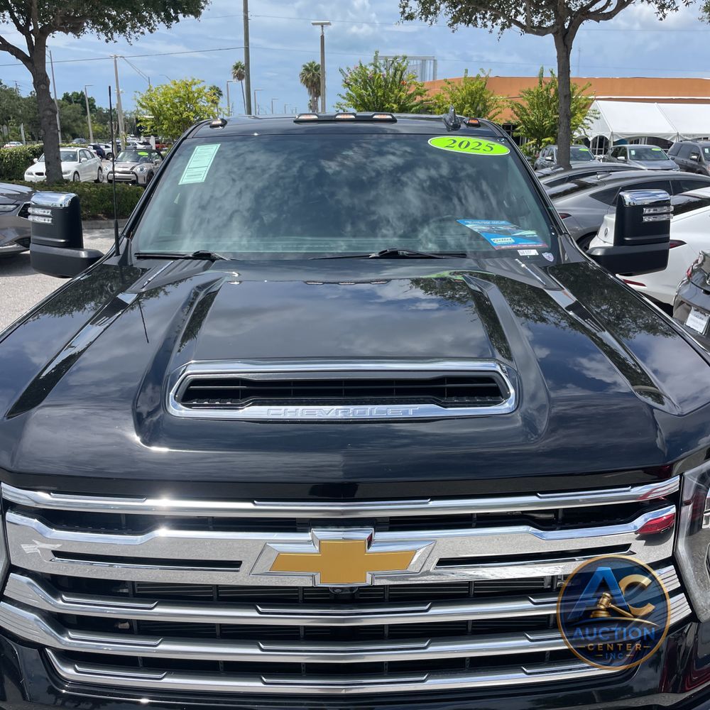 2025 Chevrolet Silverado 3500HD High Country