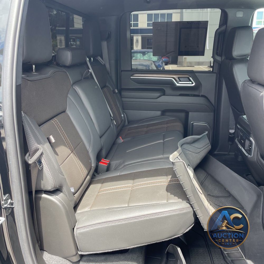 2025 Chevrolet Silverado 3500HD High Country