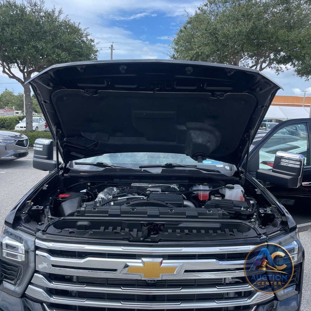 2025 Chevrolet Silverado 3500HD High Country