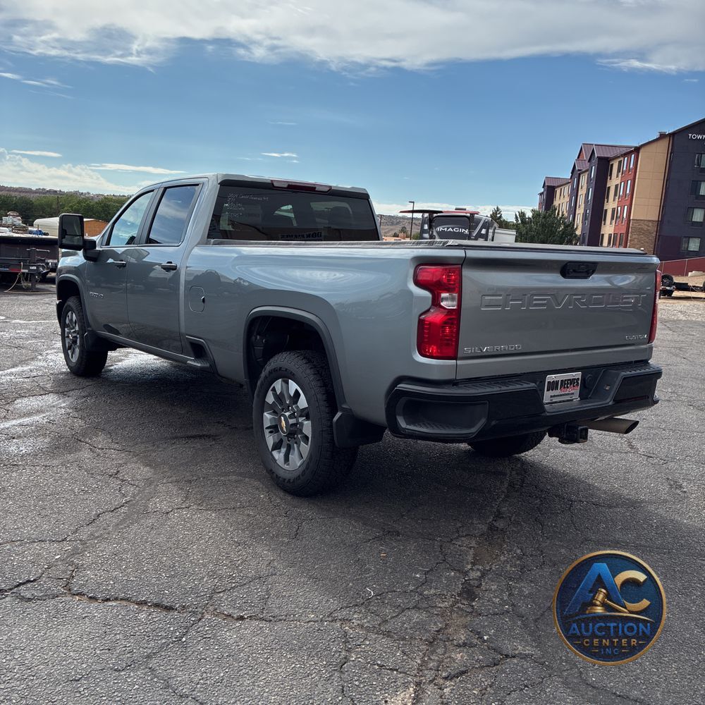 2024 Chevrolet Silverado 2500 Custom