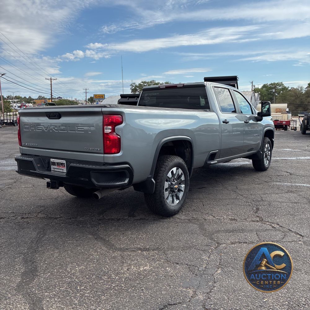 2024 Chevrolet Silverado 2500 Custom