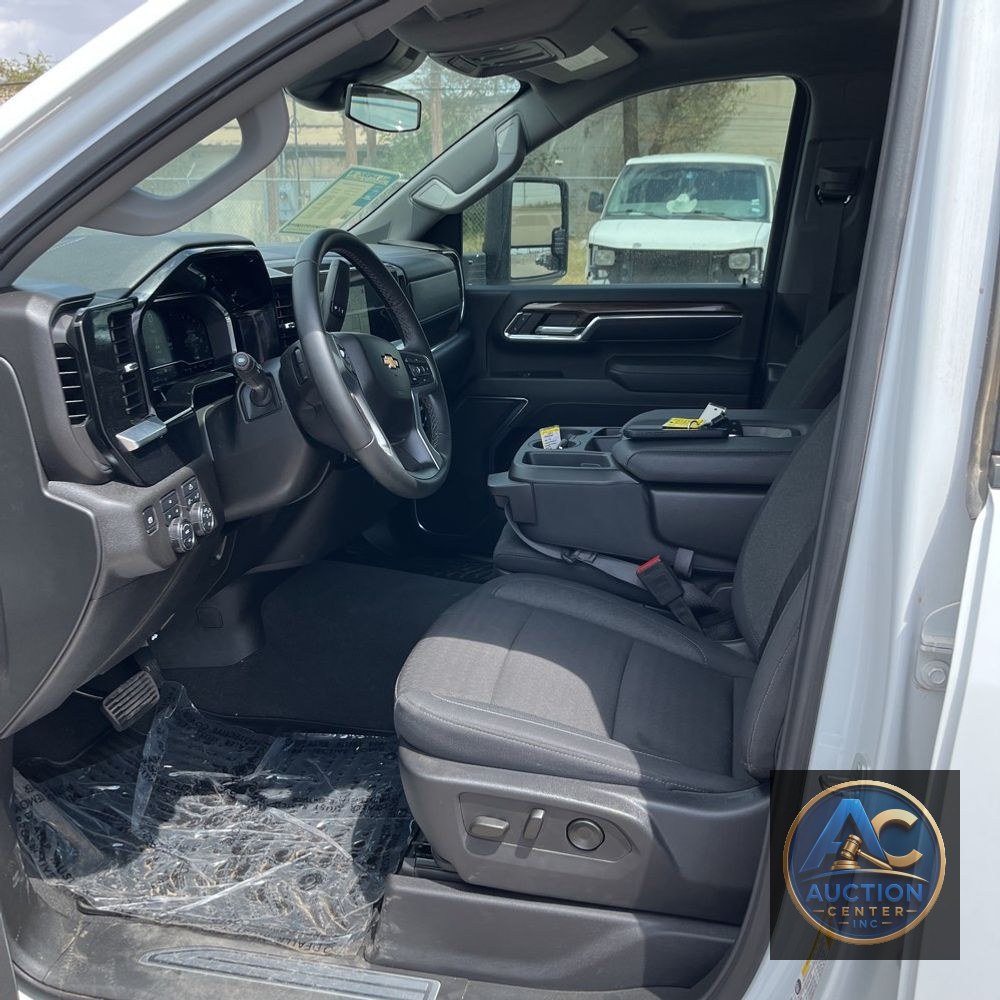 2024 Chevrolet Silverado 3500HD LT