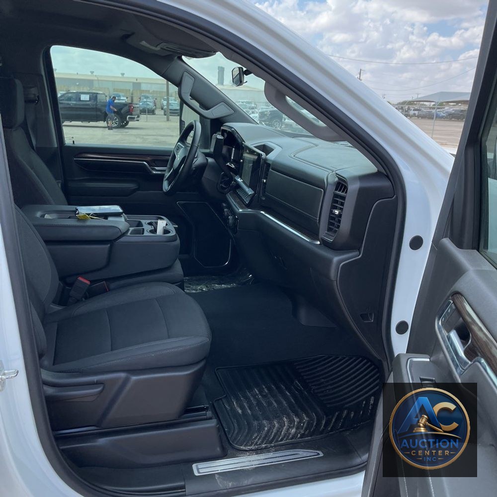 2024 Chevrolet Silverado 3500HD LT
