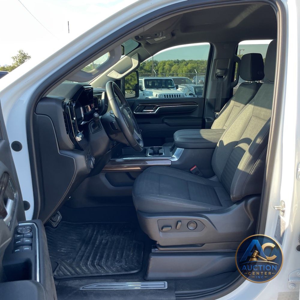 2024 Chevrolet Silverado 3500HD LT