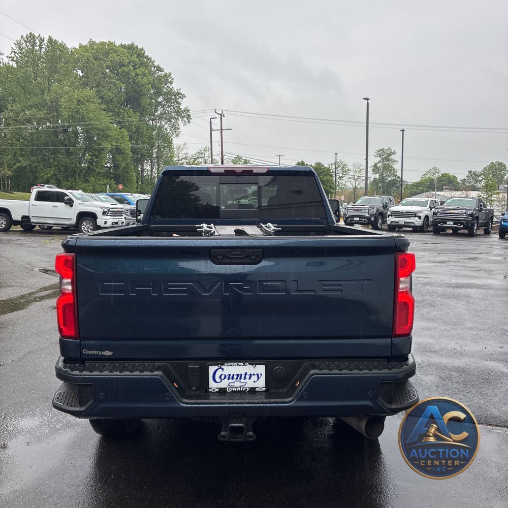 2022 Chevrolet Silverado 3500HD High Country
