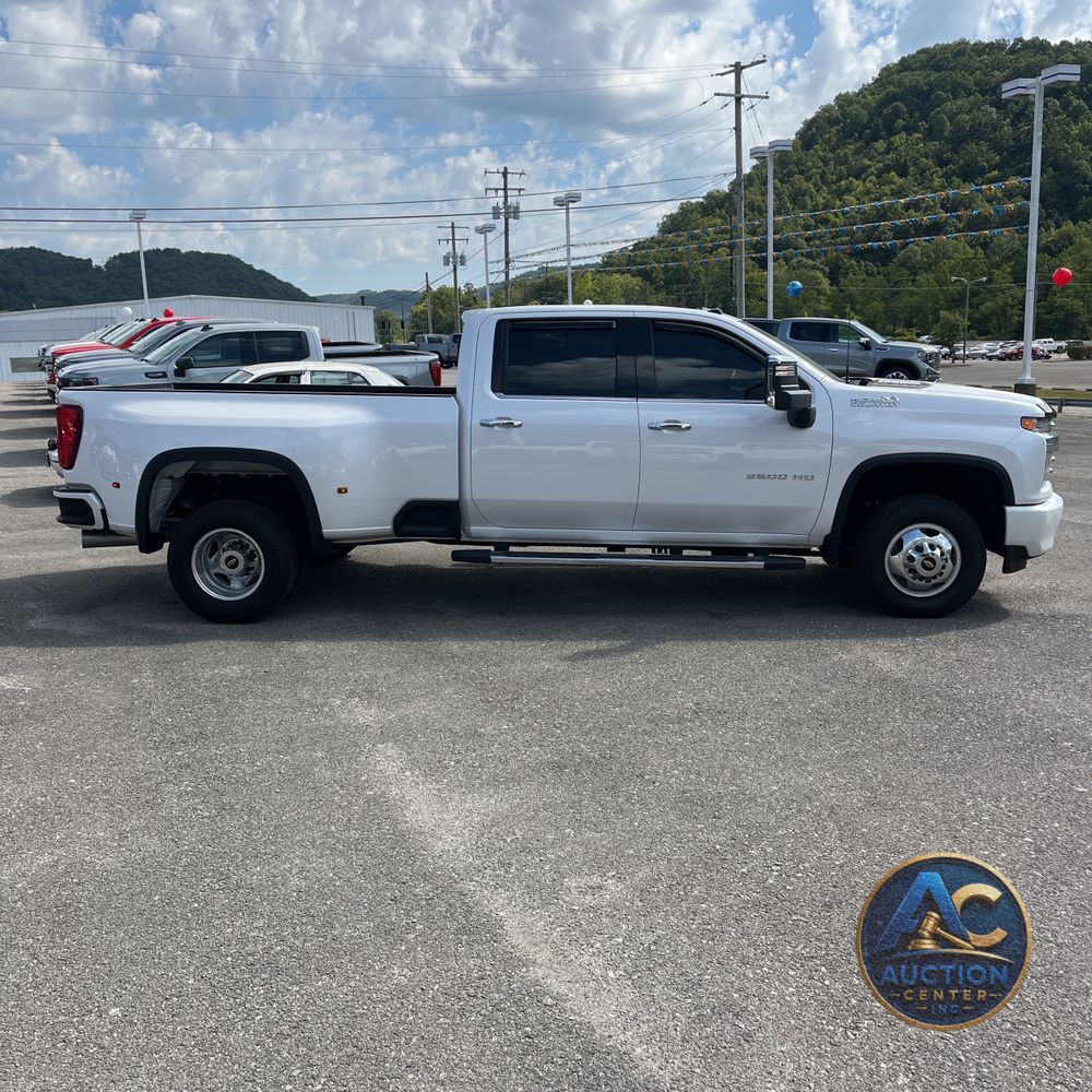 2022 Chevrolet Silverado 3500HD High Country