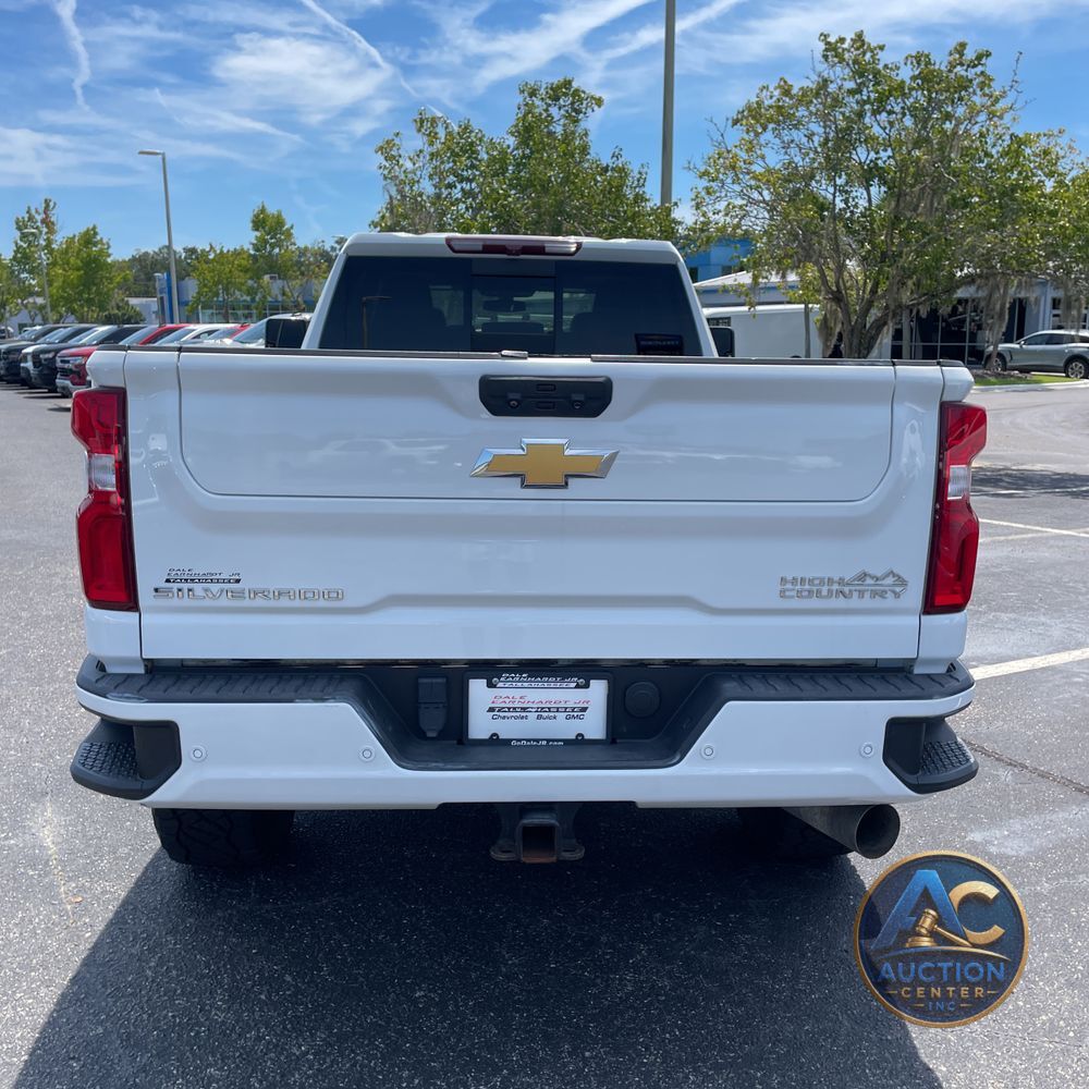 2022 Chevrolet Silverado 3500HD High Country