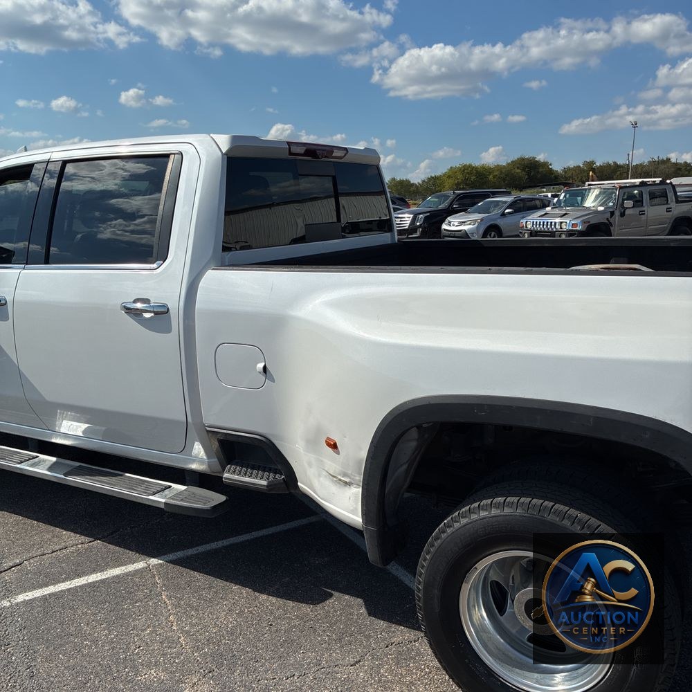 2023 Chevrolet Silverado 3500HD High Country