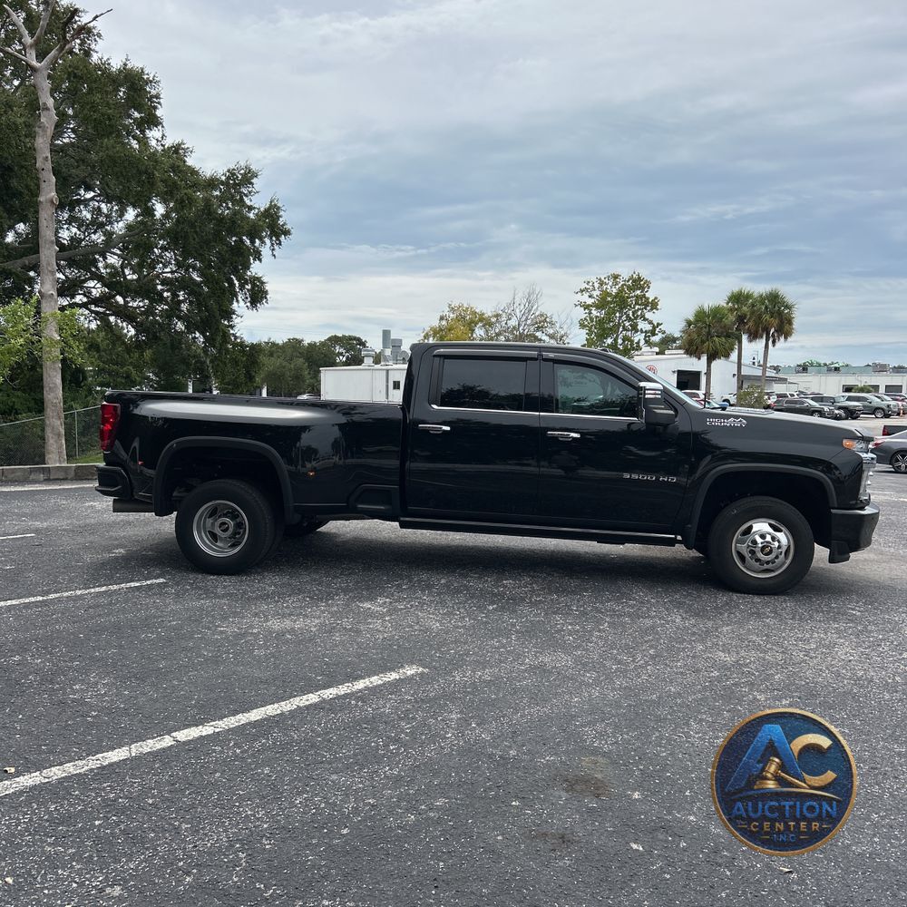 2022 Chevrolet Silverado 3500HD High Country