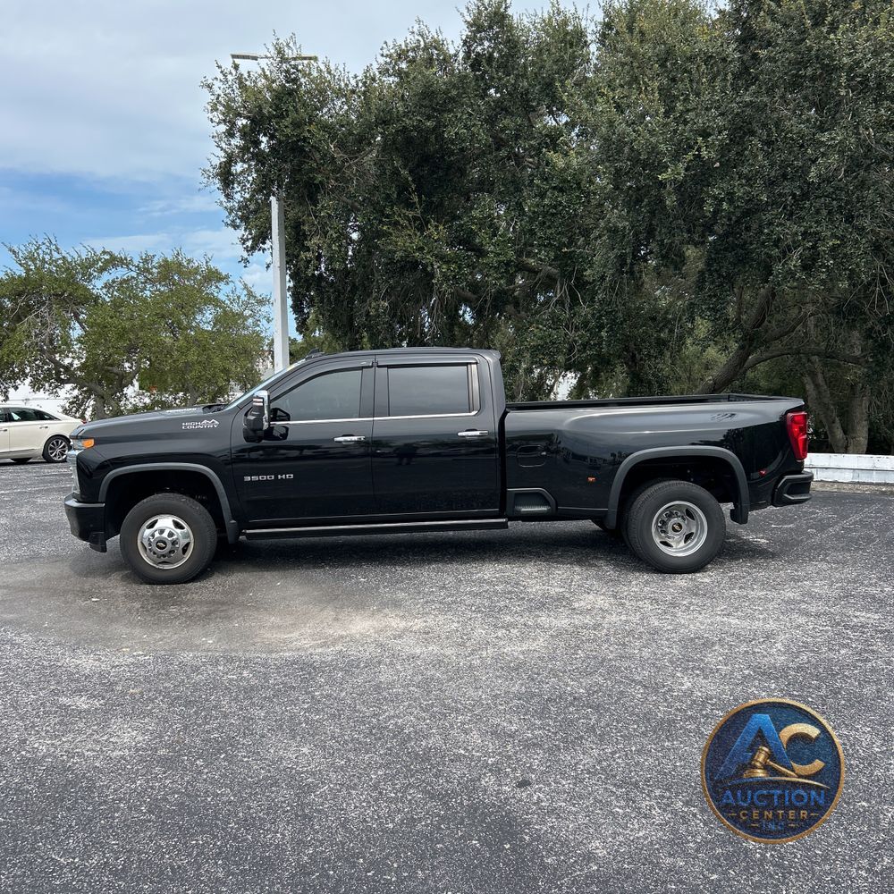 2022 Chevrolet Silverado 3500HD High Country