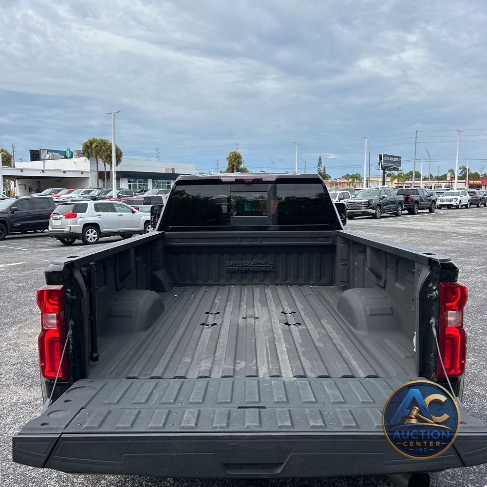 2022 Chevrolet Silverado 3500HD High Country