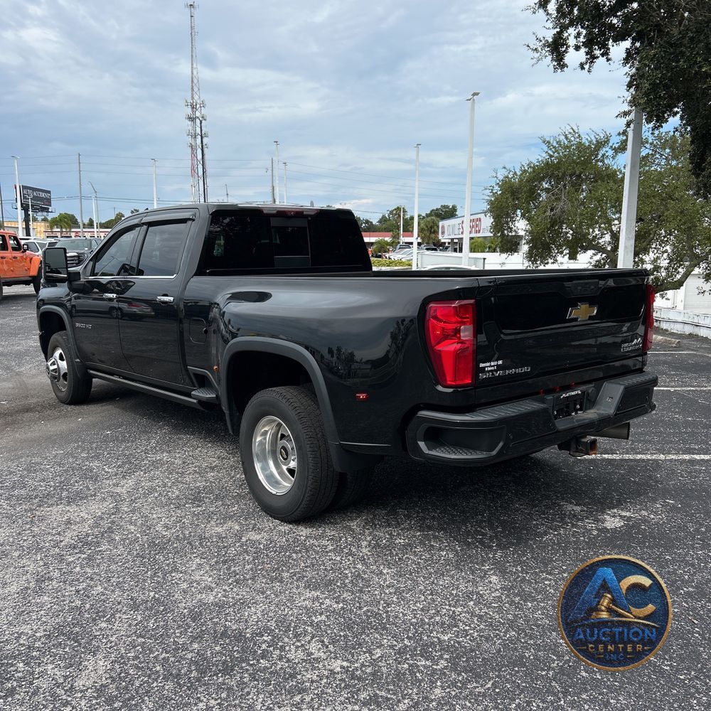 2022 Chevrolet Silverado 3500HD High Country