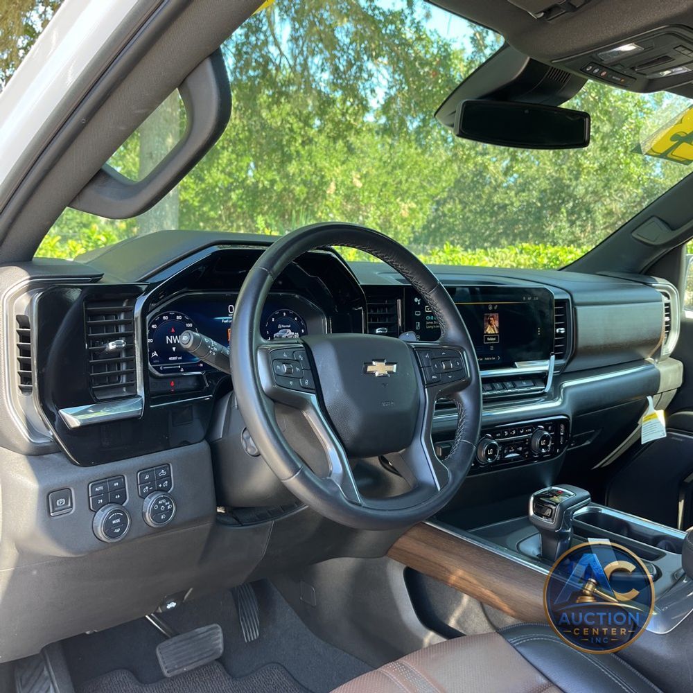 2023 Chevrolet Silverado 1500 High Country