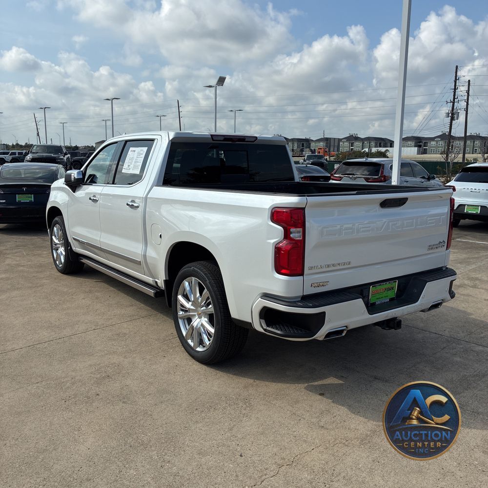 2022 Chevrolet Silverado 1500 High Country