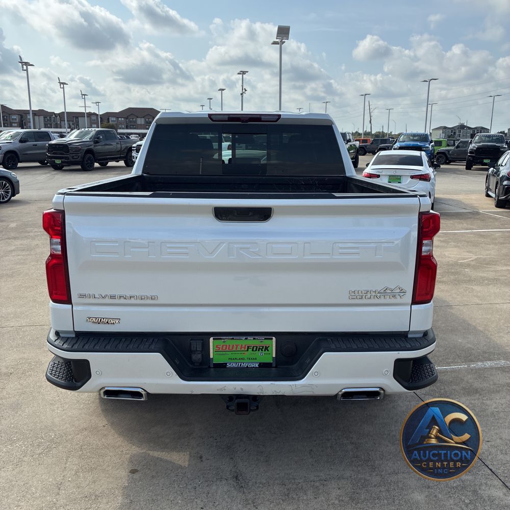 2022 Chevrolet Silverado 1500 High Country