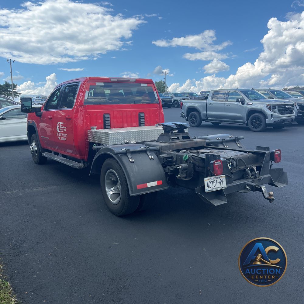 2025 GMC Sierra 3500HD CC SLE