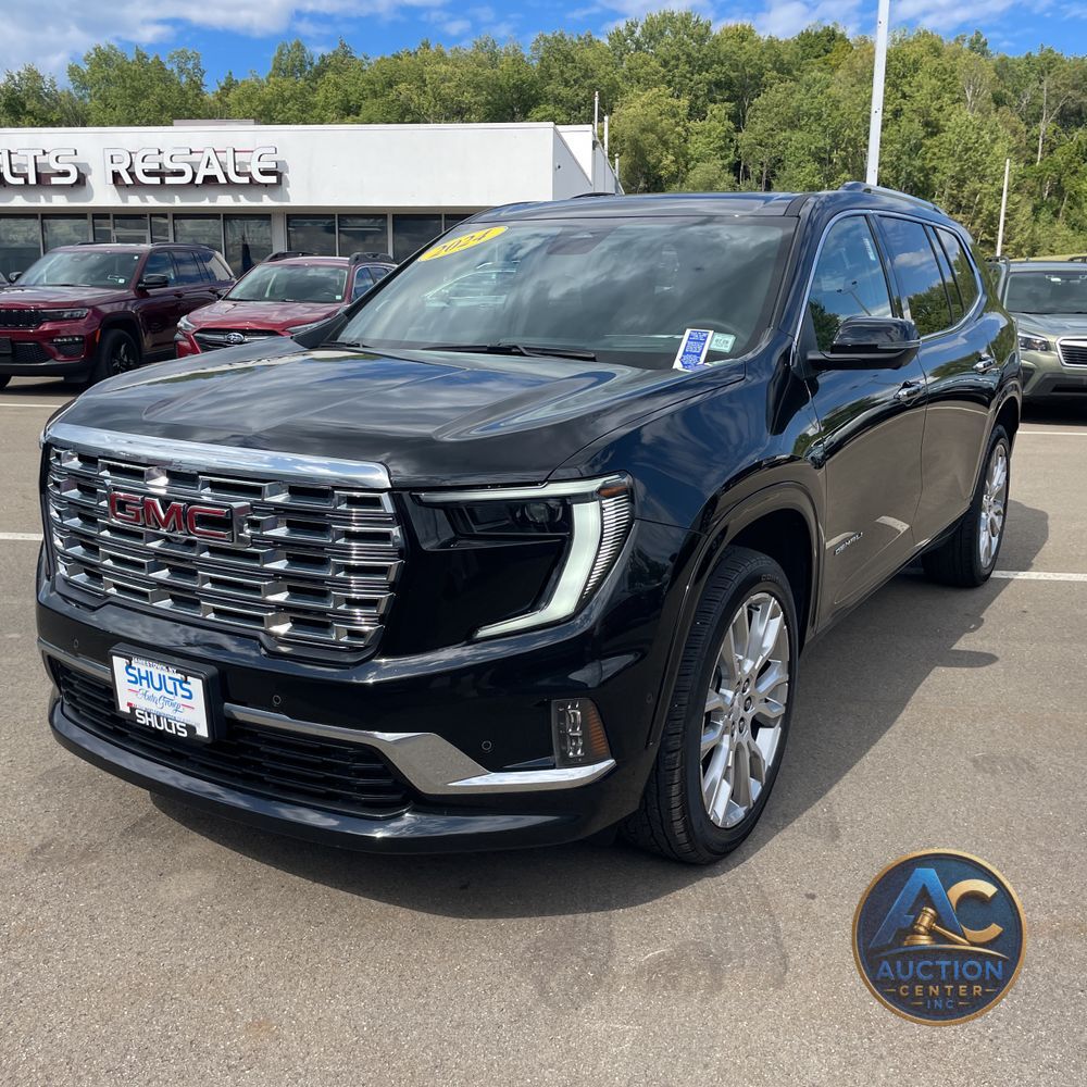 2024 GMC Acadia Denali