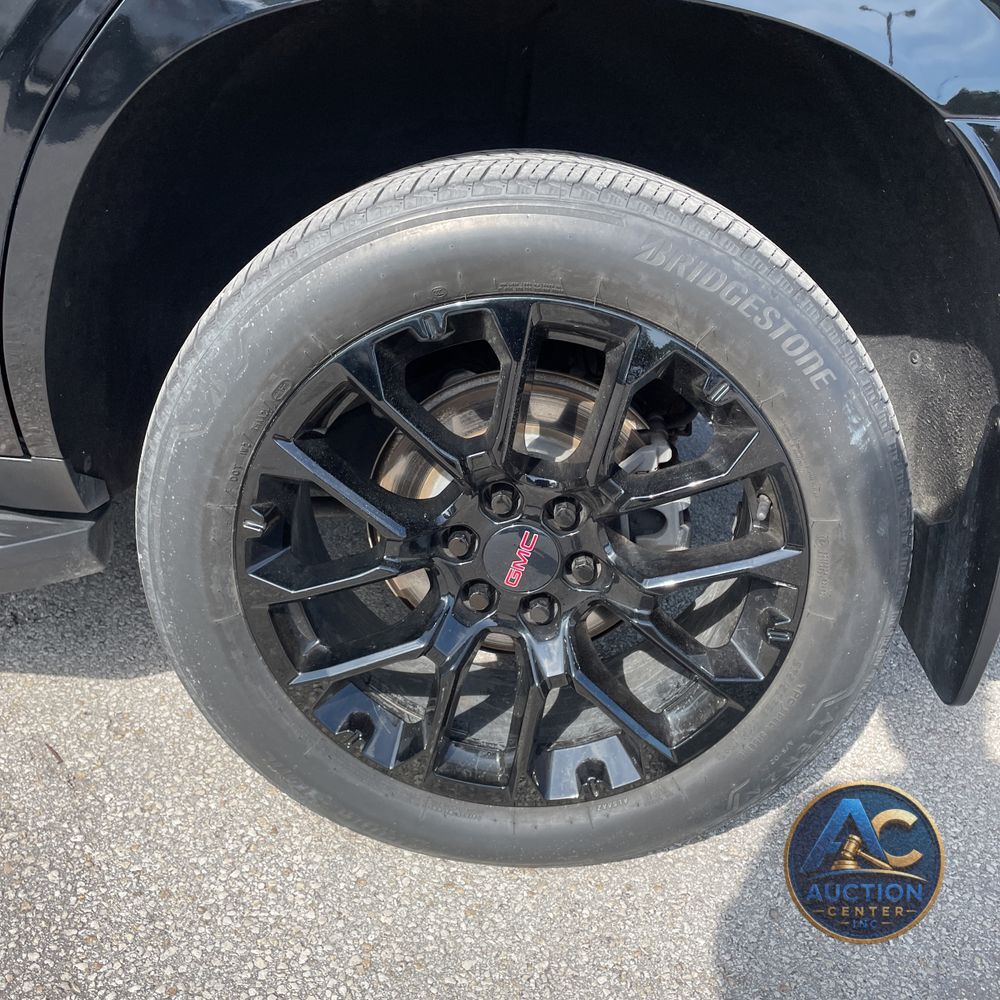 2022 GMC Yukon SLT
